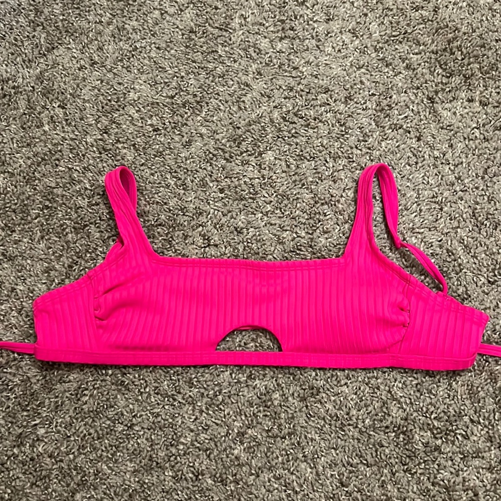 Pink bikini top